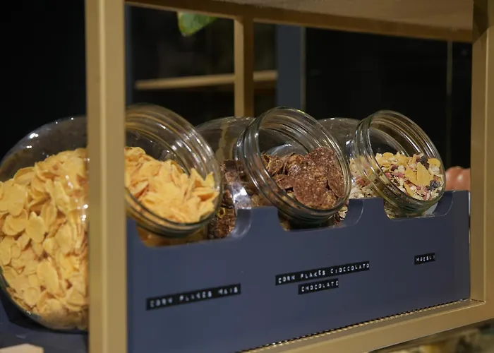 호텔 우르바니 3*