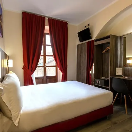 Hotel Urbani 3*
