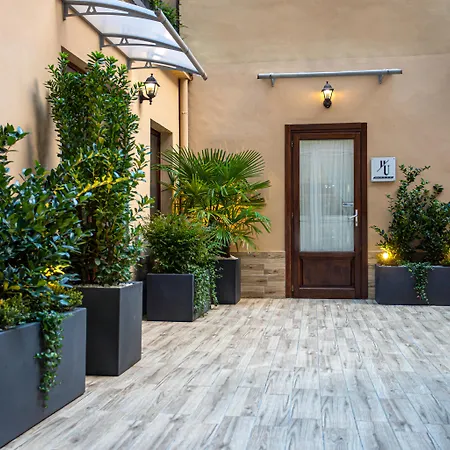 Urbani 3* Turin