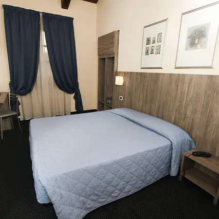 Urbani Hotel