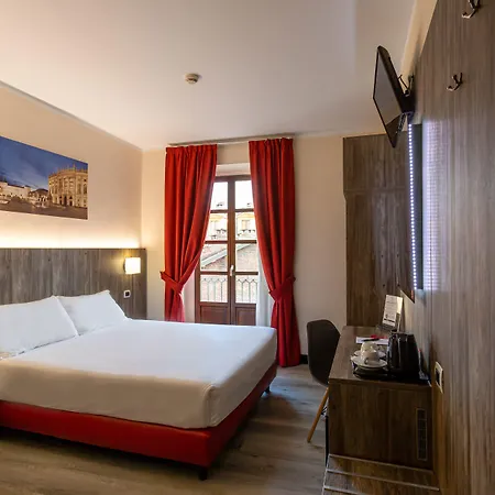 Hotel Urbani 3*