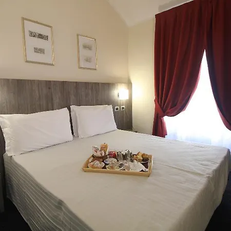 Urbani 3* Turin