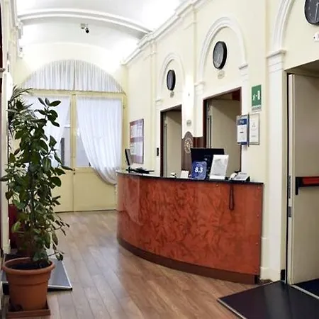 Urbani Hotel