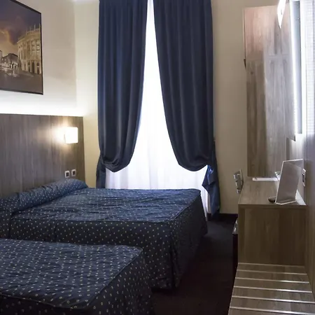 Urbani Hotel 3*