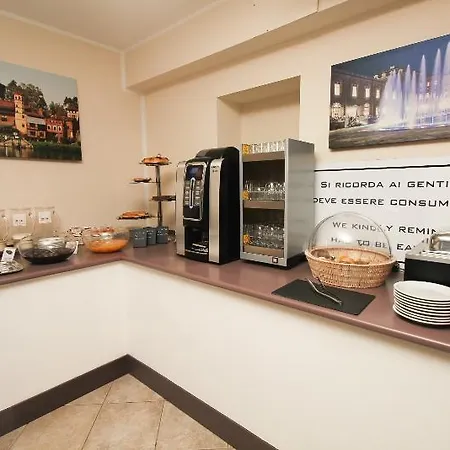 Hotel Urbani 3*