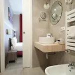 Hotel Urbani 3*