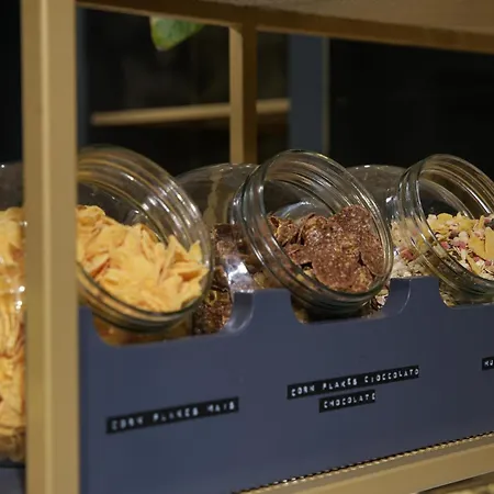 Ξενοδοχείο Urbani 3*