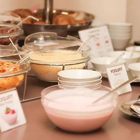 Ξενοδοχείο Urbani 3*