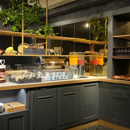 Urbani Ξενοδοχείο 3*